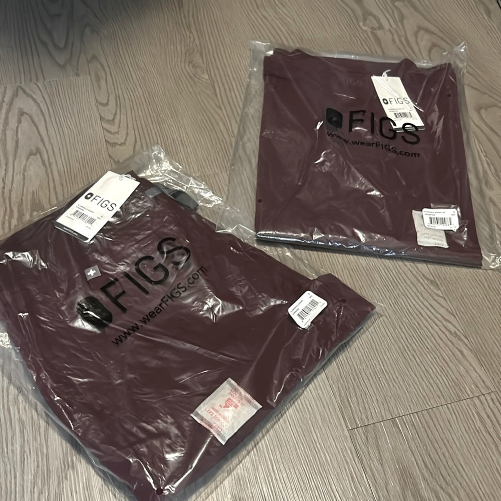 Figs maroon mandarin collar top and jogger pant set